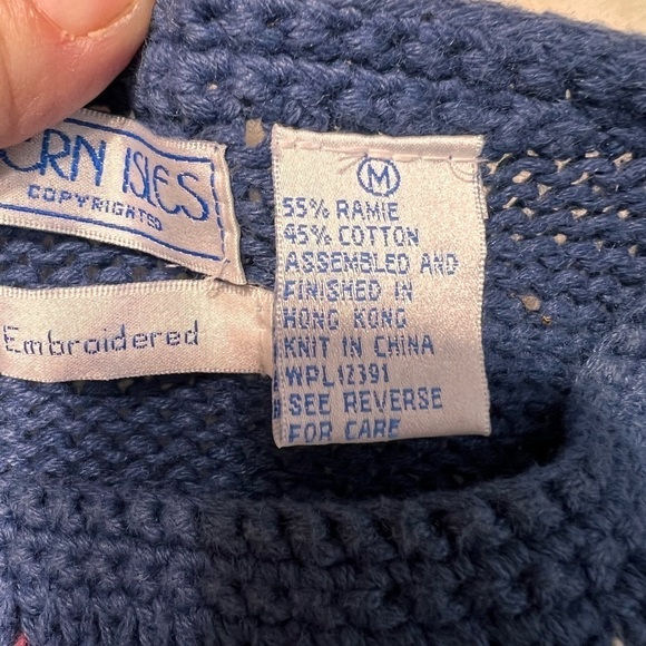 Northern Isles hand embroidered ramie sweater size medium - Picture 3 of 7